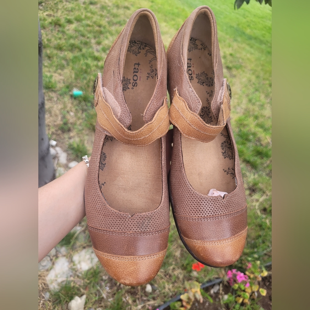 Taos shoes